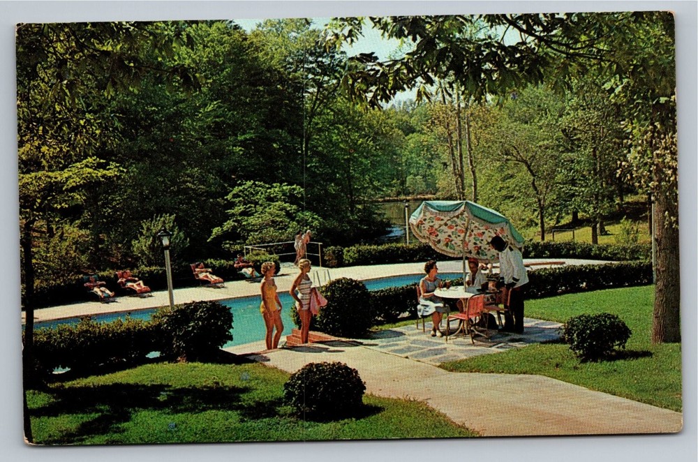 Lord Paget Motor Inn Williamsburg VA Swimming Pool Chrome Postcard Vintage