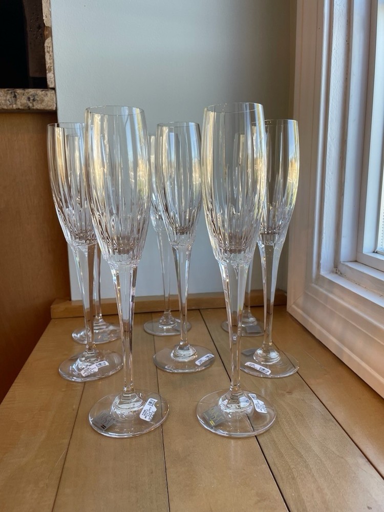 Mikasa Arctic Lights Champagne Flutes Set of 8 Elegant Glassware