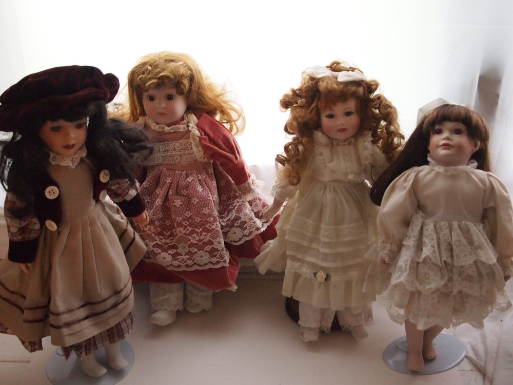 Lot of 4 Porcelain Dolls Seymour Mann / Unmarked / Brie Oklio / Music Box 15