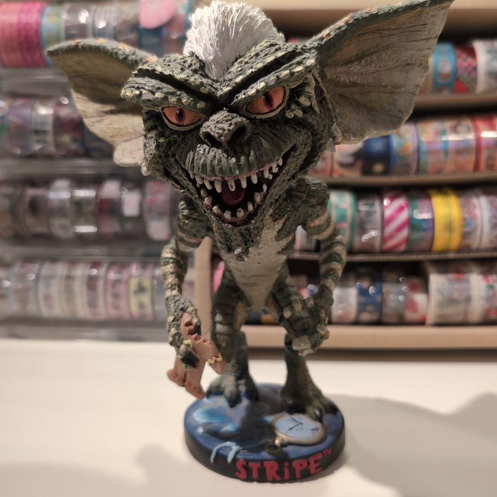 NECA Gremlins Striped Head Knocker Figure #c82d95