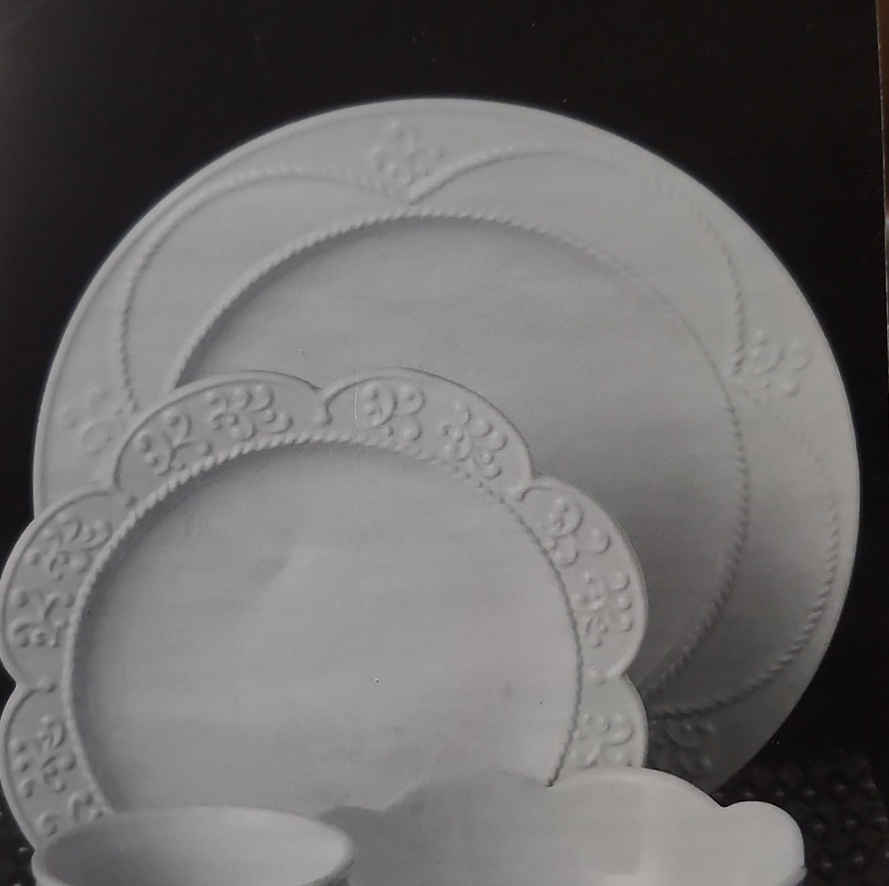 Ceramic Pottery White Dinner Set Matte Round Plates, Salad Plate, Bowl, Mug