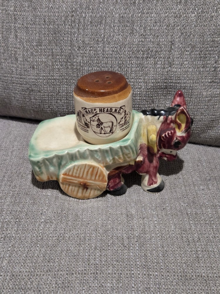 Vintage Nags Head North Carolina Salt And Pepper Shakers