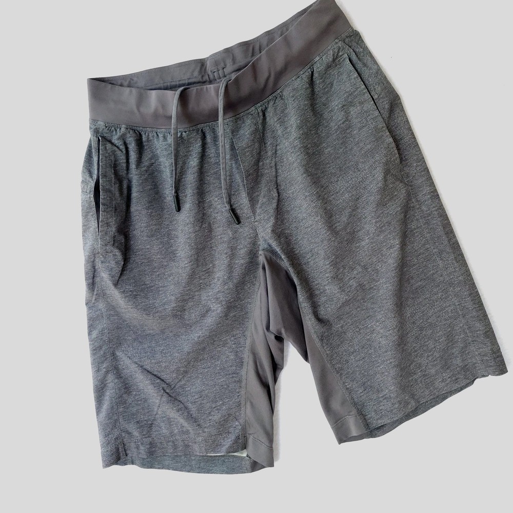 Lululemon Men's Small Gray Athletic Shorts 3 Pocket Running Gym Workout