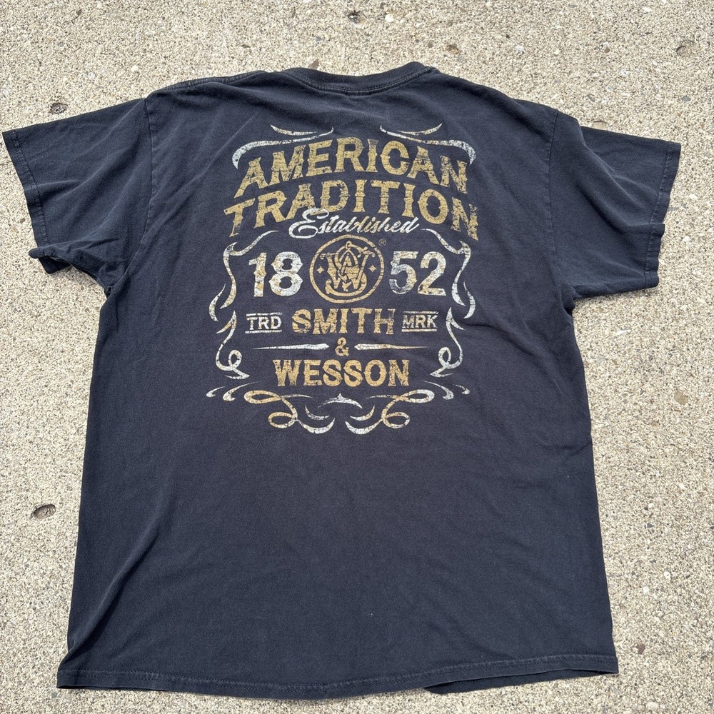 Vintage Smith & Wesson Men’s T shirt Large Black  