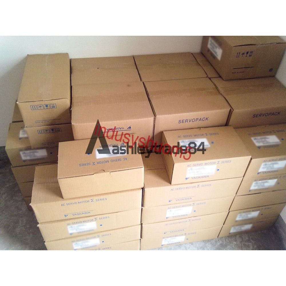 ONE New Yaskawa SGM-04A312C Servo Motor