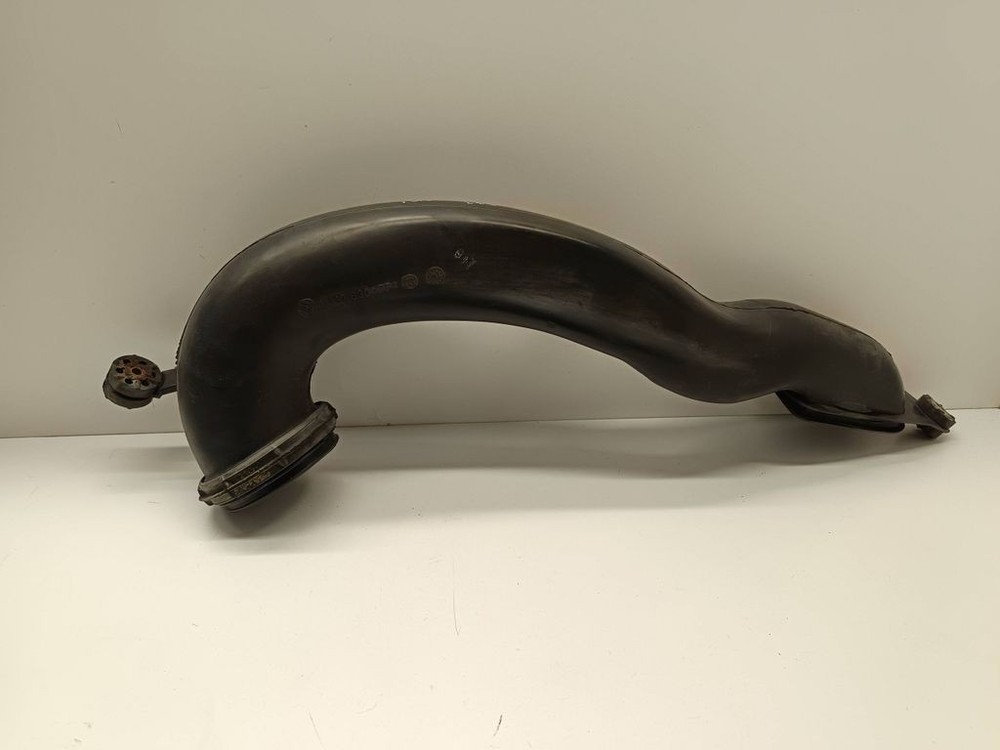 BMW 5 E39 2000 Petrol 141kW Air Intake Duct Part 1437630