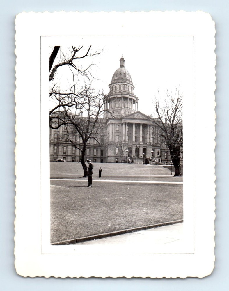 Old Vintage Photo DENVER COLORADO CAPITOL BUILDING 1943 ANTIQUE SNAPSHOT