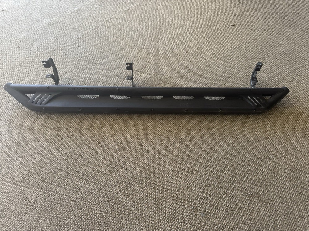 2019-2025 Silverado 1500 2500 Double Cab Left LH Running Board 84742431 OEM 1728
