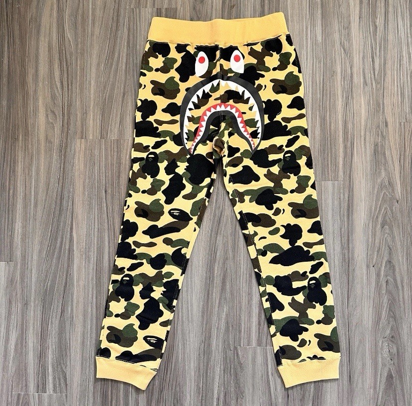 BAPE Shark Camo ABC Slim Fit Sweat Pants Size M AUTHENTIC A Bathing Ape