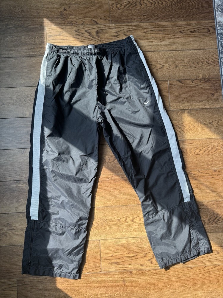 Nike Track Pants In Black Men’s Sz XXL Pockets & Zipped Ankles Swoosh