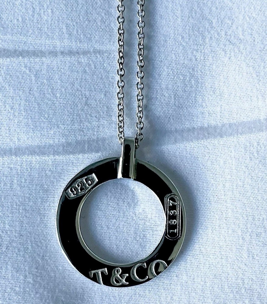 GORGEOUS TIFFANY & CO Circle Necklace 16.1