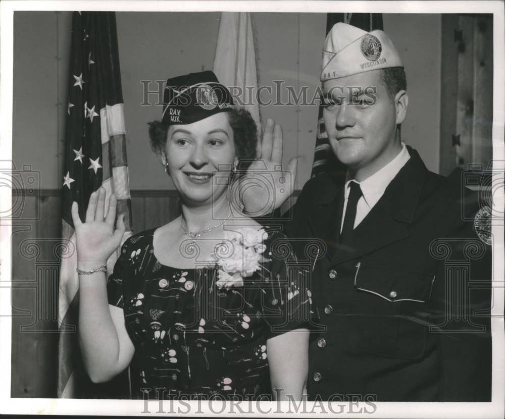 1955 Press Photo Mr. and Mrs. Elmer Loomis, of the Disabled American Veterans