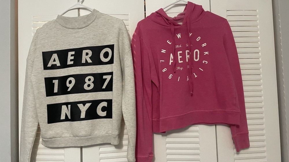 Aeropostale Women's Cropped Pink Hoodie And White Sweatshirt Size Small