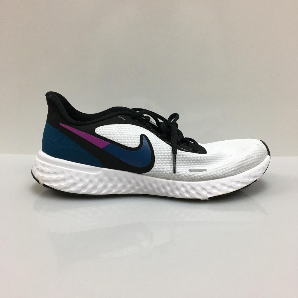 Nike Revolution 5 Shoes Womens Size 8 White Running Athletic Sneakers BQ3207-102