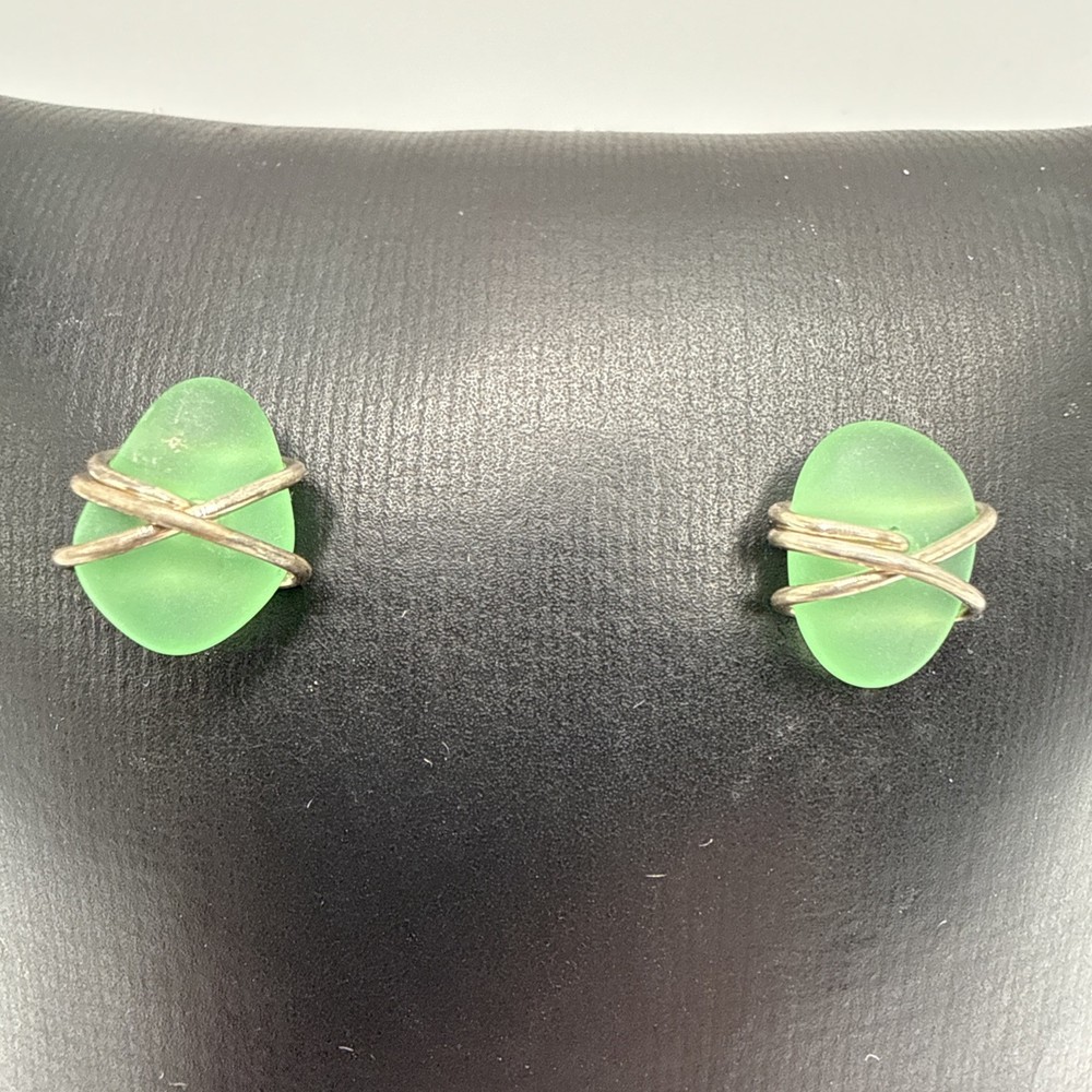 Pretty Sterling Silver Green Sea Glass Stud Earrings. 1.2 Grams.