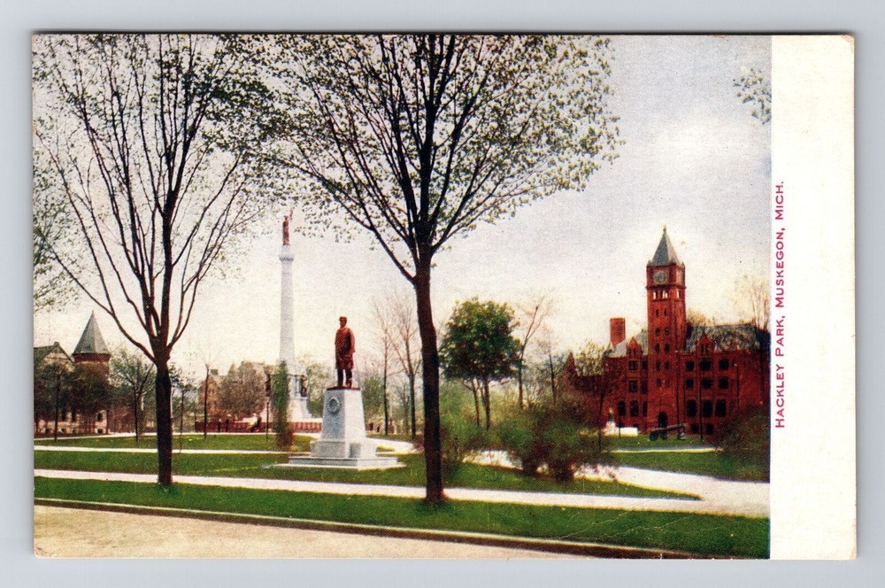 Muskegon MI-Michigan, Scene at Hackley Park, Monument, Vintage Postcard