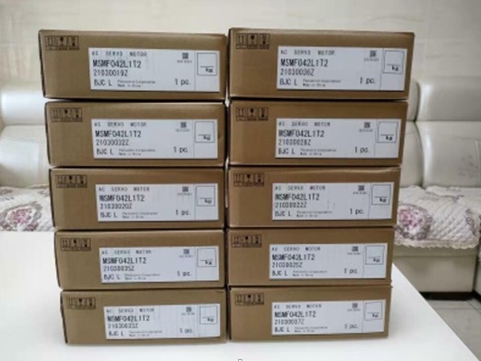 1PC New   MSMF042L1T2 AC Servo Motor In Box One Year Warranty VIA Fedex *cm