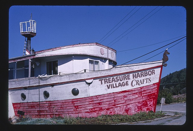 Photo:Brookings-Harbor Oregon Treasure Harbor Village Crafts Ship 2003