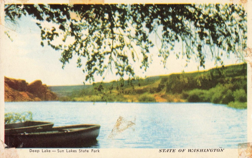 Sun Lakes State Park WA Washington, Deep Lake, Boats, Greetings Vintage Postcard