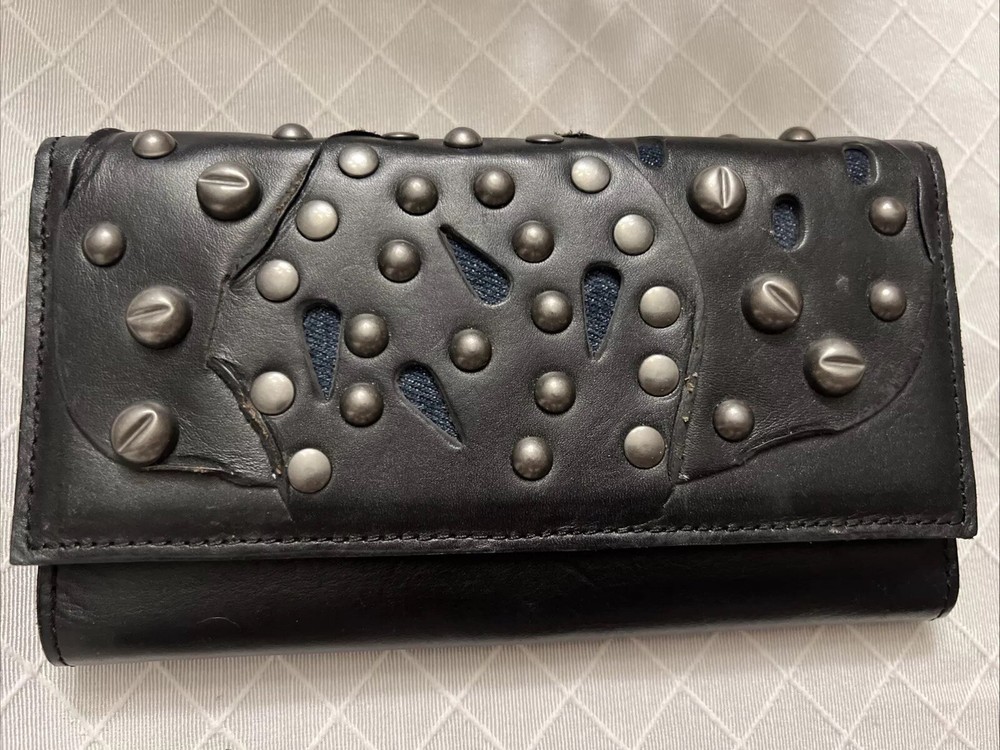 Patricia Nash Black Italian Leather Terresa Stud Link Wallet P380143