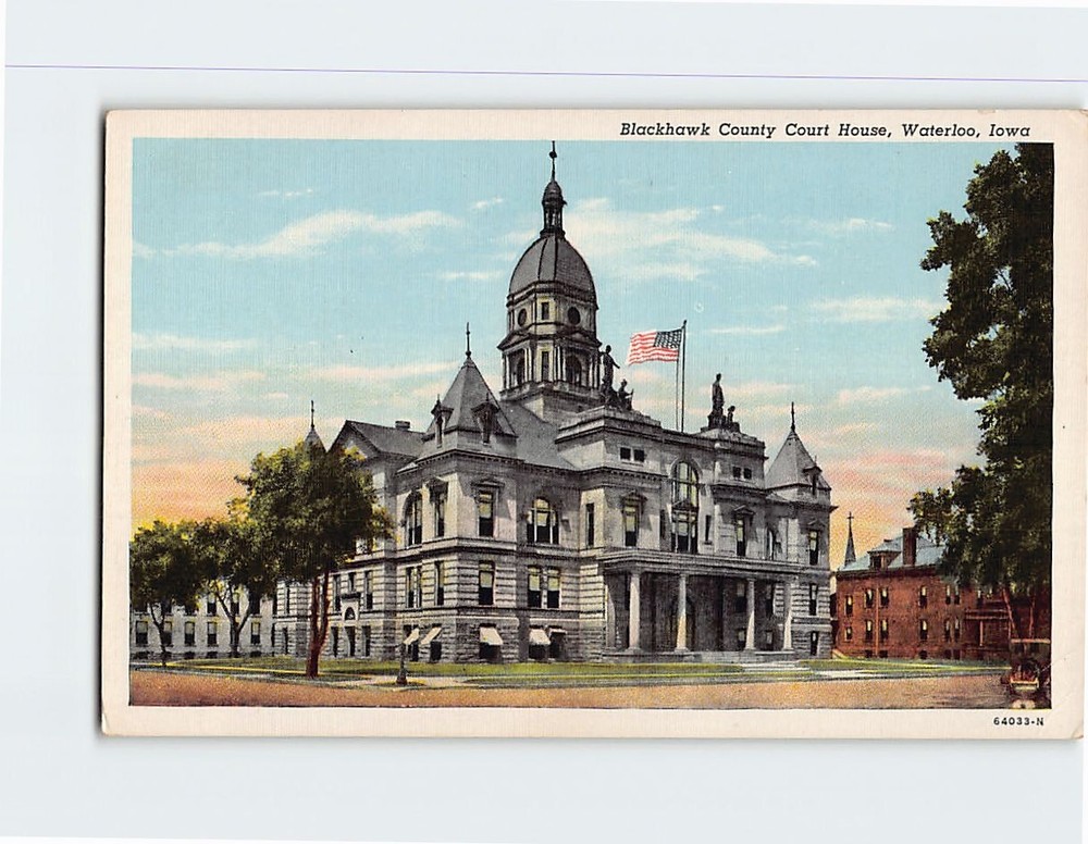 Postcard Blackhawk County Court House Waterloo Iowa USA