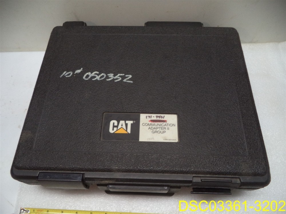 EMPTY CASE (1 CLASP BROKEN) CAT 171-4401 Communication Adapter II CASE ONLY