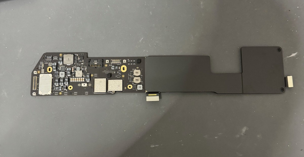 Apple MacBook Air A2337 Logic Board M1 2020 UNTESTED Parts/Repair 820-02899-A