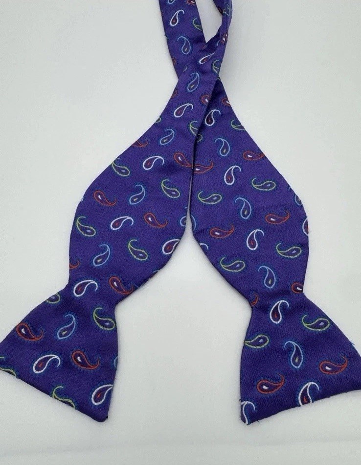 Carrot & Gibbs 100% Silk Bow Tie Purple Paisley Hand Made USA Adjustable Vintage