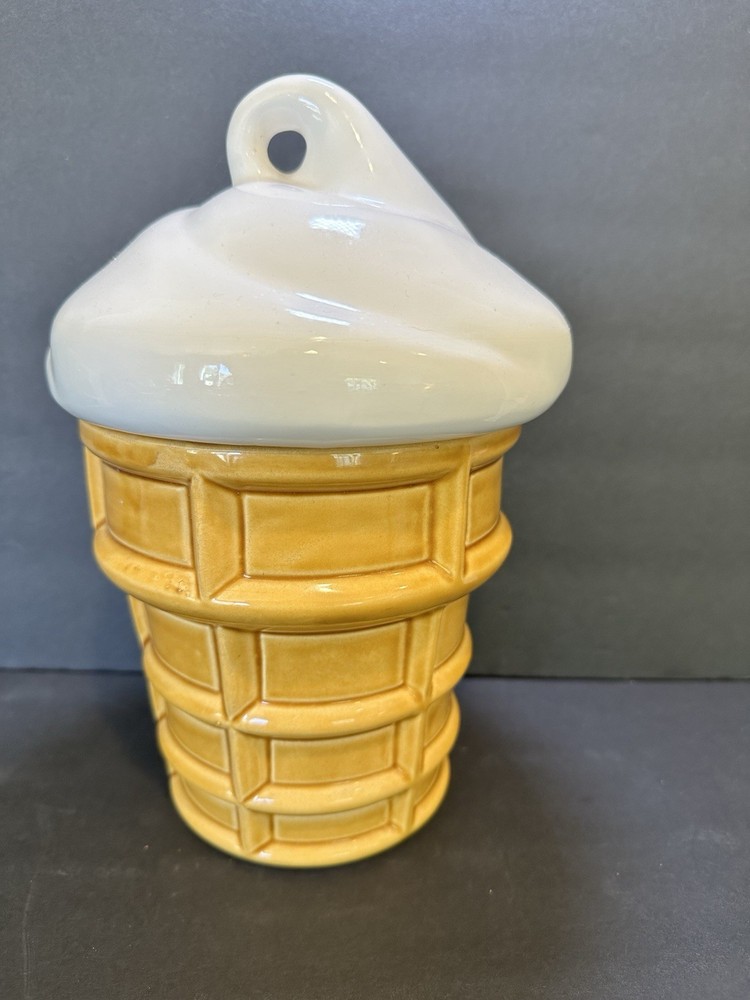 Cookie Jar Vintage Japan Ceramic Soft Serve Vanilla Ice Cream Waffle Cone