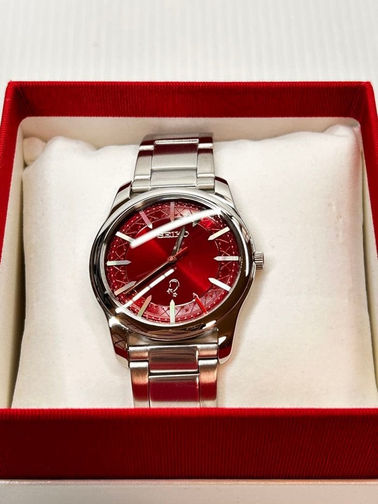EIKO X The Quintessential Quintuplets Miku Nakano 5th Anniversary Watch Limited