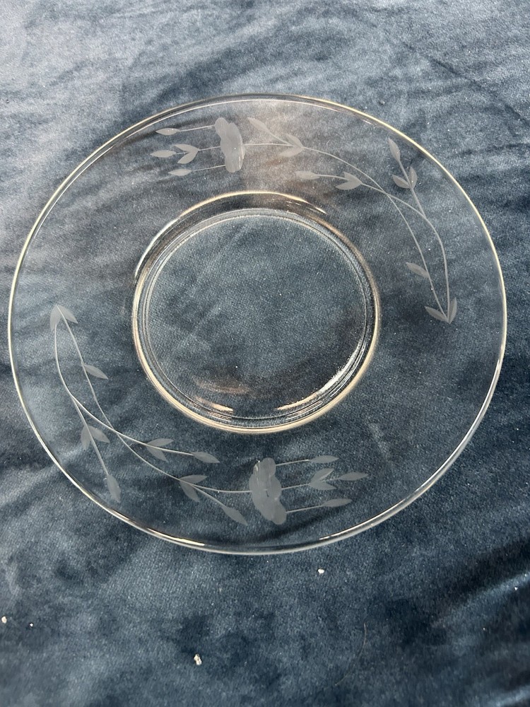 Clear Pressed Glass Round Plate Etched Floral Pattern Glossy Finish