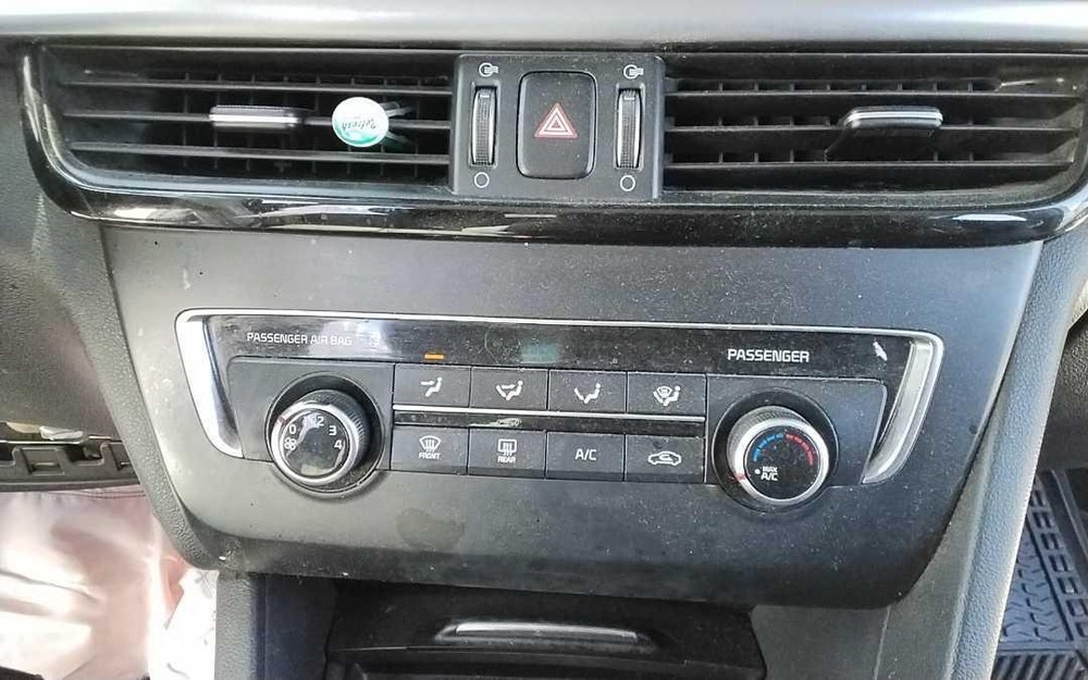 Used A/C Selector Switch for 2017 Kia Optima Manual Temp Control with Touch