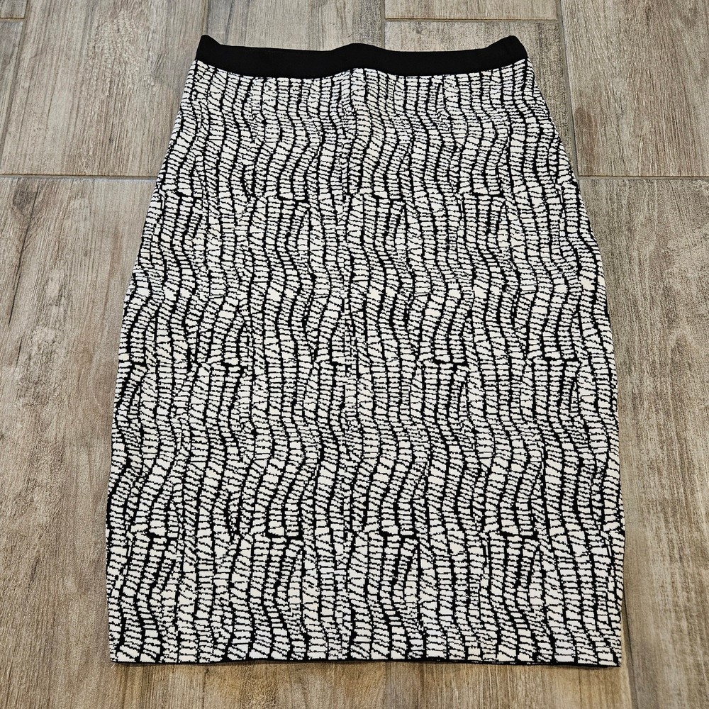 Reiss Midi Skirt Womens Size 6 Knit Stretch Pencil Straight Black White Pattern