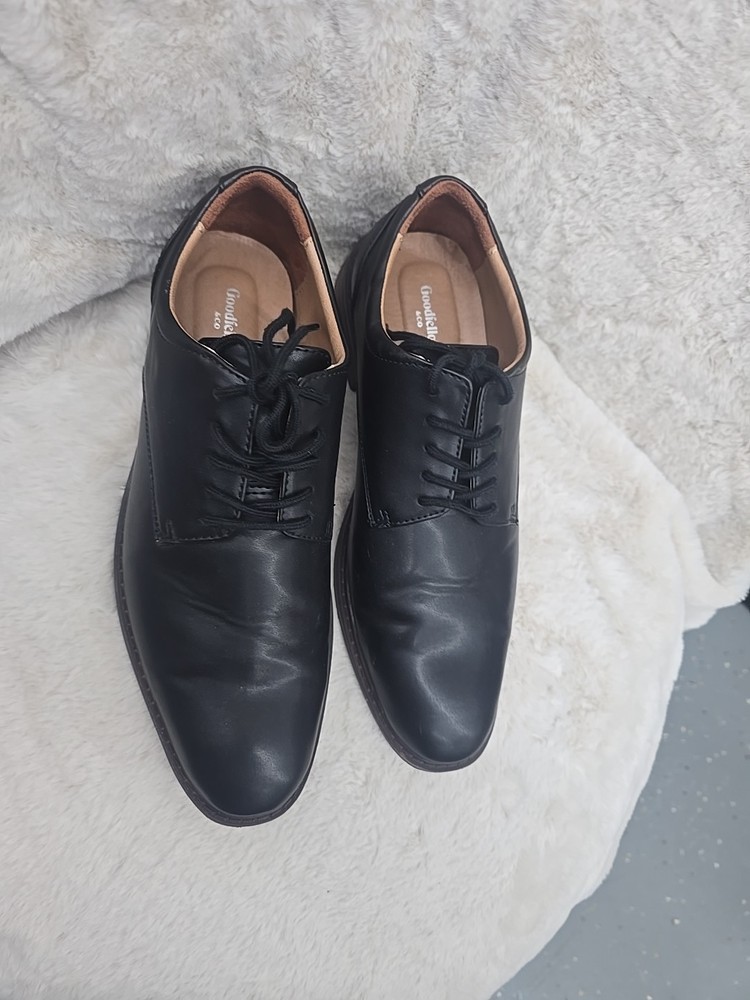 Men’s Goodfellow & Company Size 10 Black Oxford Dress Shoes.