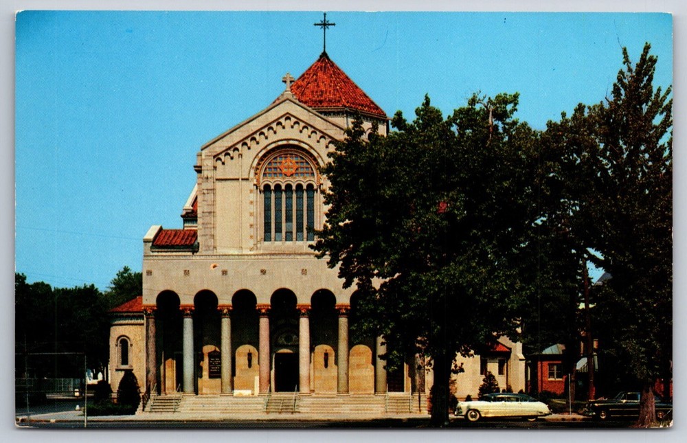 Hackensack New Jersey Postcard Holy Trinity Church USA Unposted