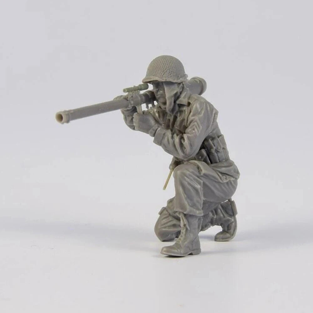 1/35 WWII US Soldier Resin Model Figure, Unassembled & Unpainted Kit
