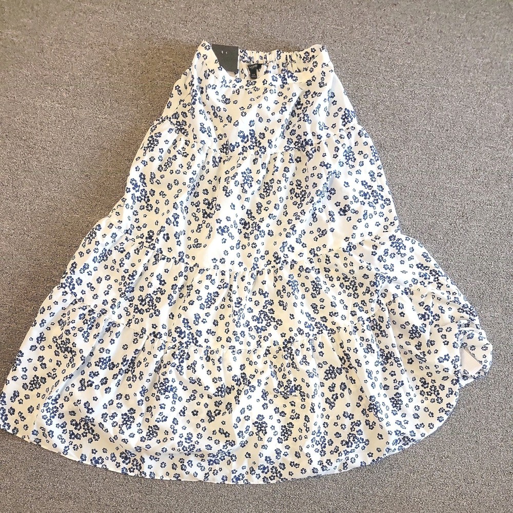 NEW Banana Republic White/blue flowers  A-line Midi Boho Full Skirt  Sz XS