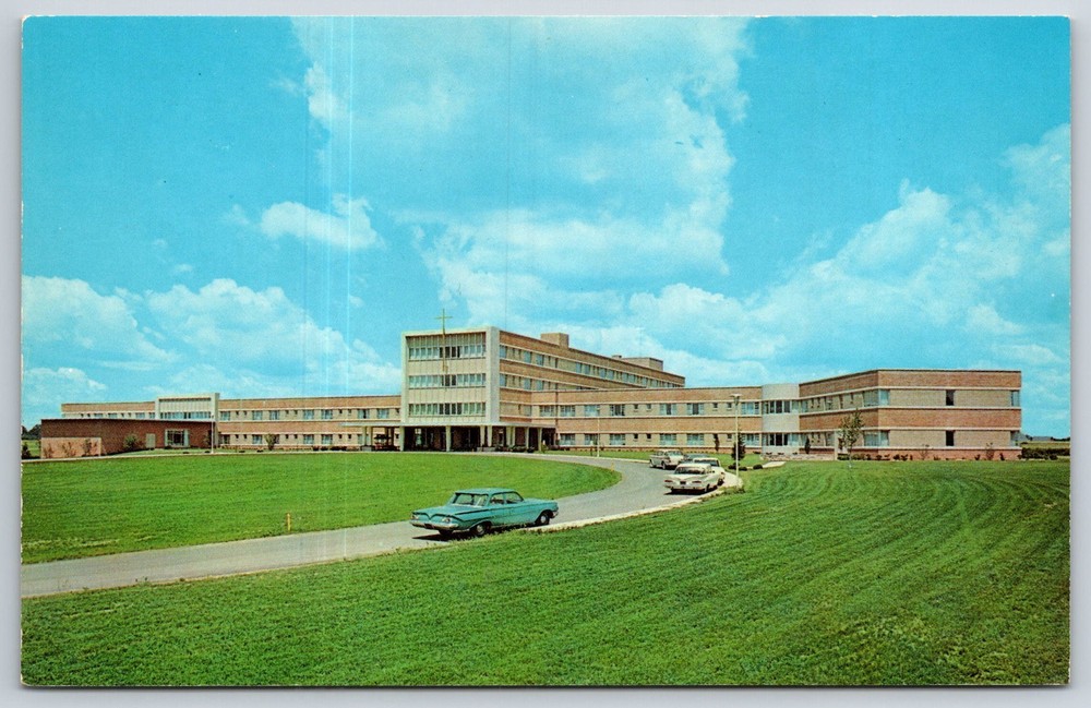Frankfort Indiana~View Of Wesley Manor Methodist Retirement Home~Vtg Postcard