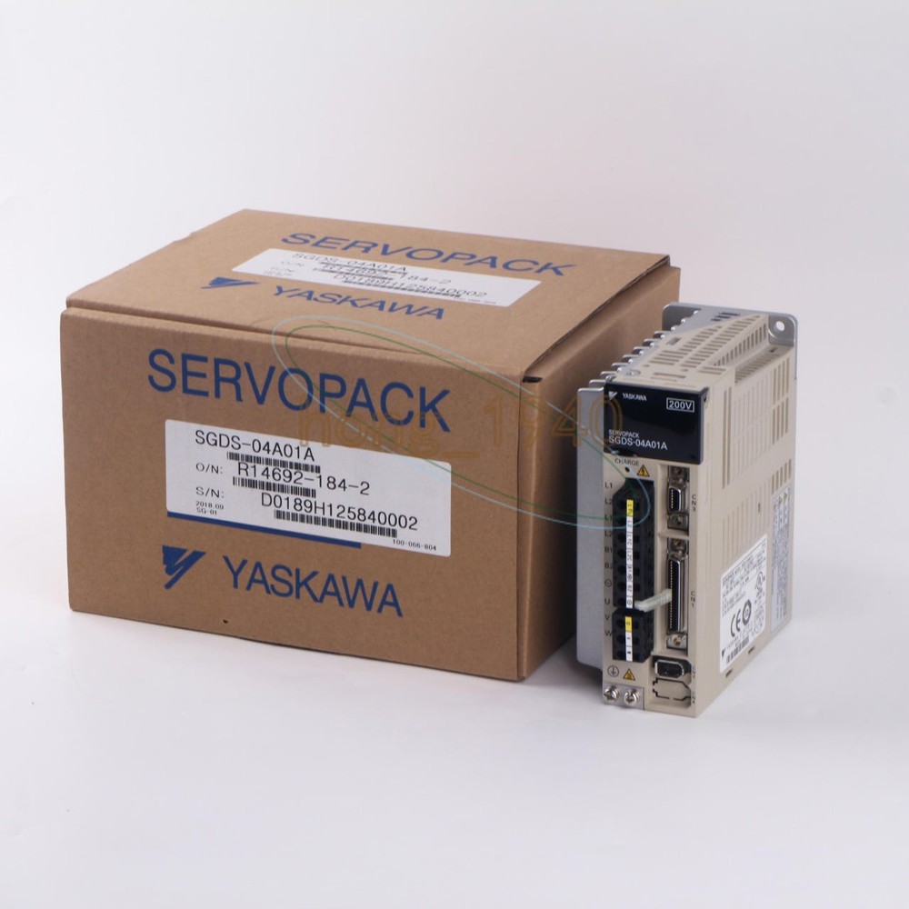 One New Yaskawa Servo Drive Sgds-04A01A