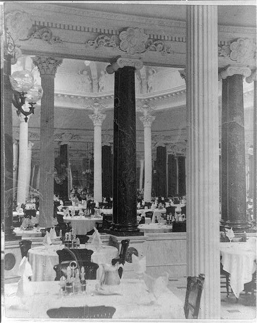 Photo:The Palmer House Hotel dining room, Chicago, Illinois
