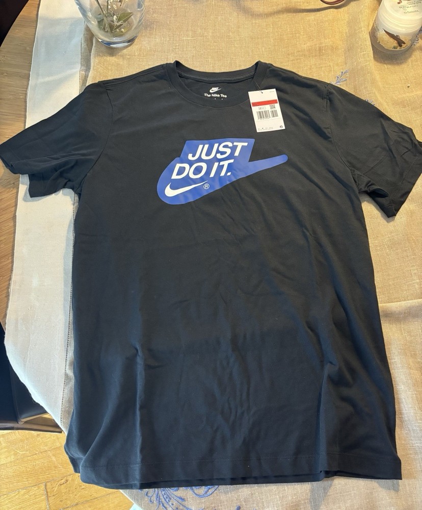 nike t-shirts for men large