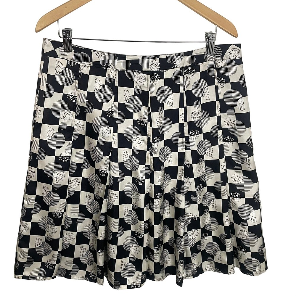 Uniform John Paul Richard Size 14 Silk Geometric Skirt Black White Midi Pleated