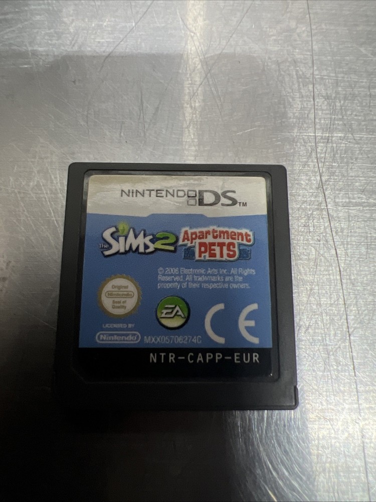 The Sims 2: Apartment Pets (Nintendo DS, 2008)