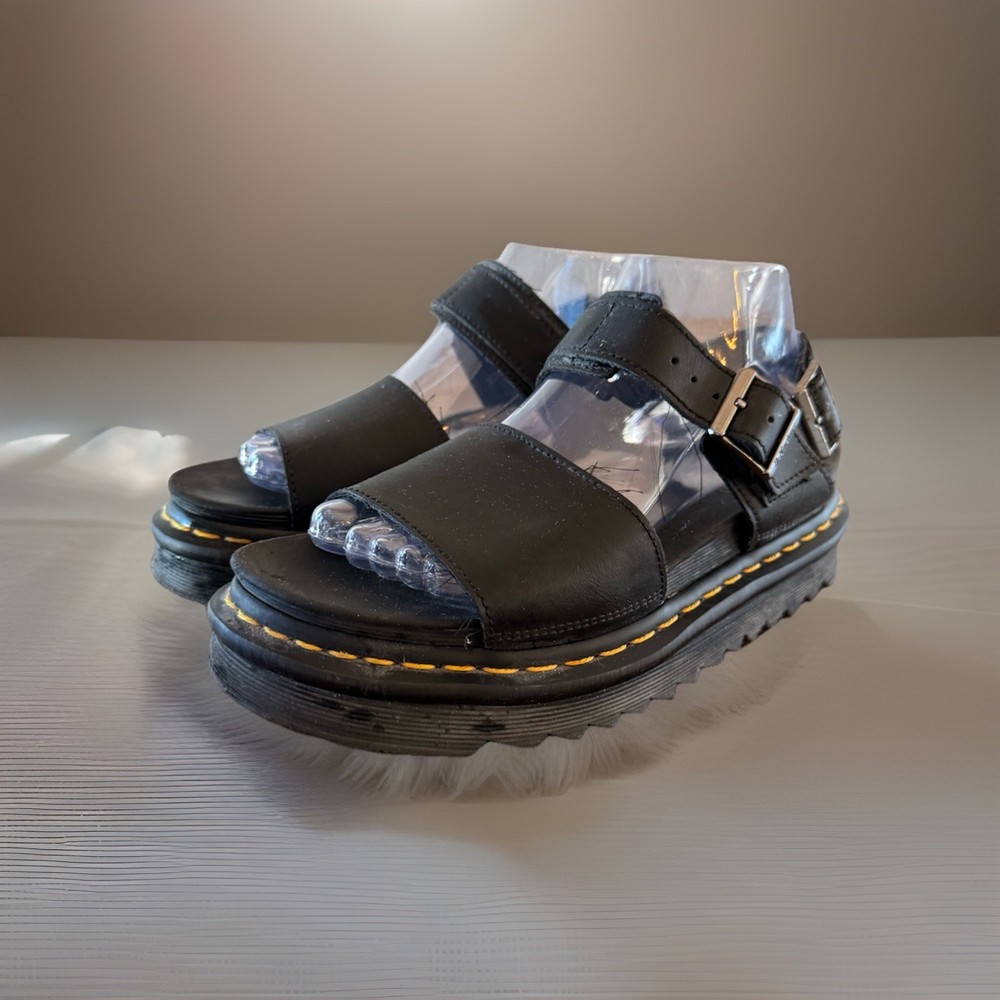 Doc Martens Voss Quad 2” Platform Black Strappy Sandals Size 8 Grungecore GUC