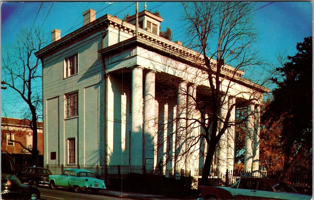 Richmond VA-Virginia, Exterior Museum, Vintage Postcard