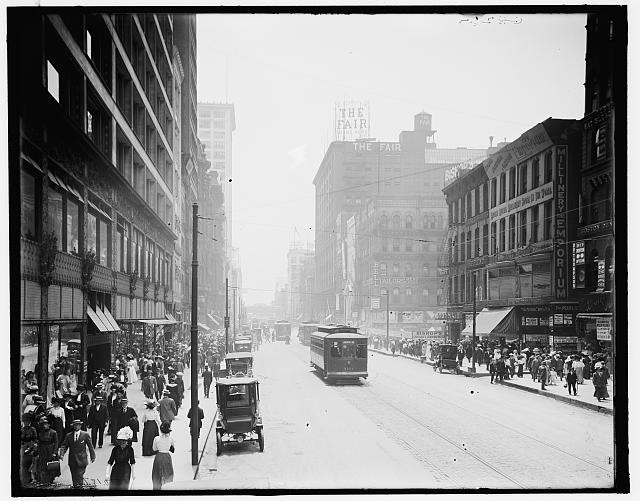 State Street,south,Madison Avenue,buildings,railroads,Chicago,Illinois,IL,1900