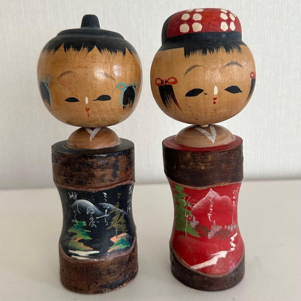 Kokeshi Doll Set of 2 Traditional Japanese Red Black 16cm Vintage Collectible