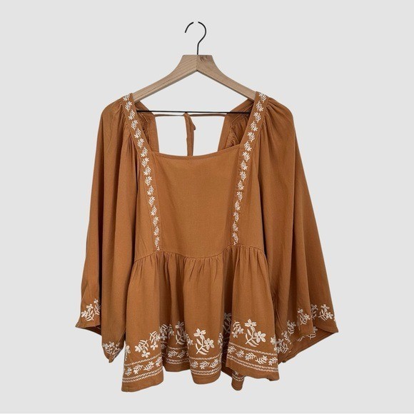 NWT Easel Women’s Boho Embroidered Rayon Brown Bell Sleeve Blouse Top Size M