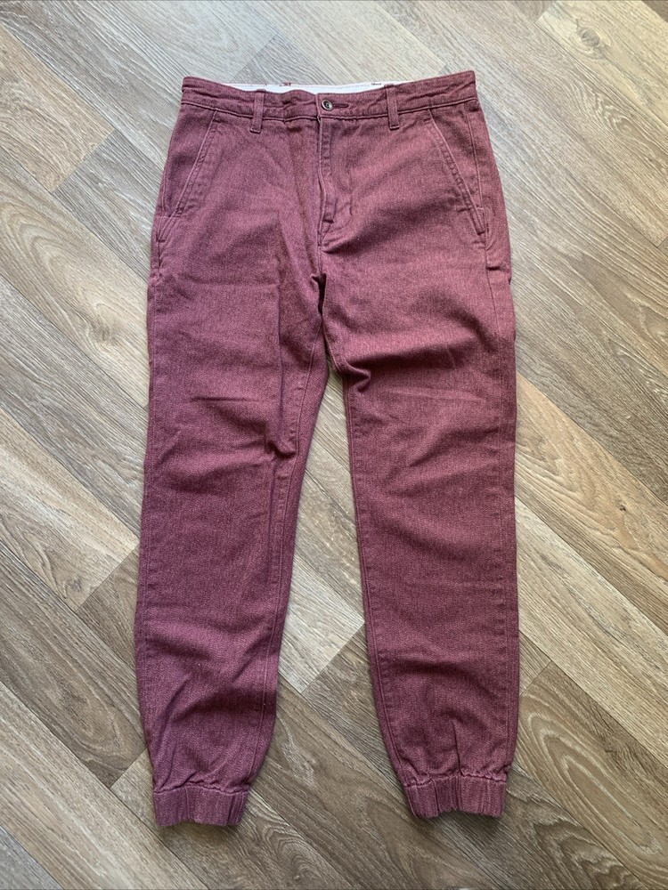 Levi’s Chino Style Jogger Pants Slim Fit Elastic Cuff Men’s Size 30X32 Burgundy