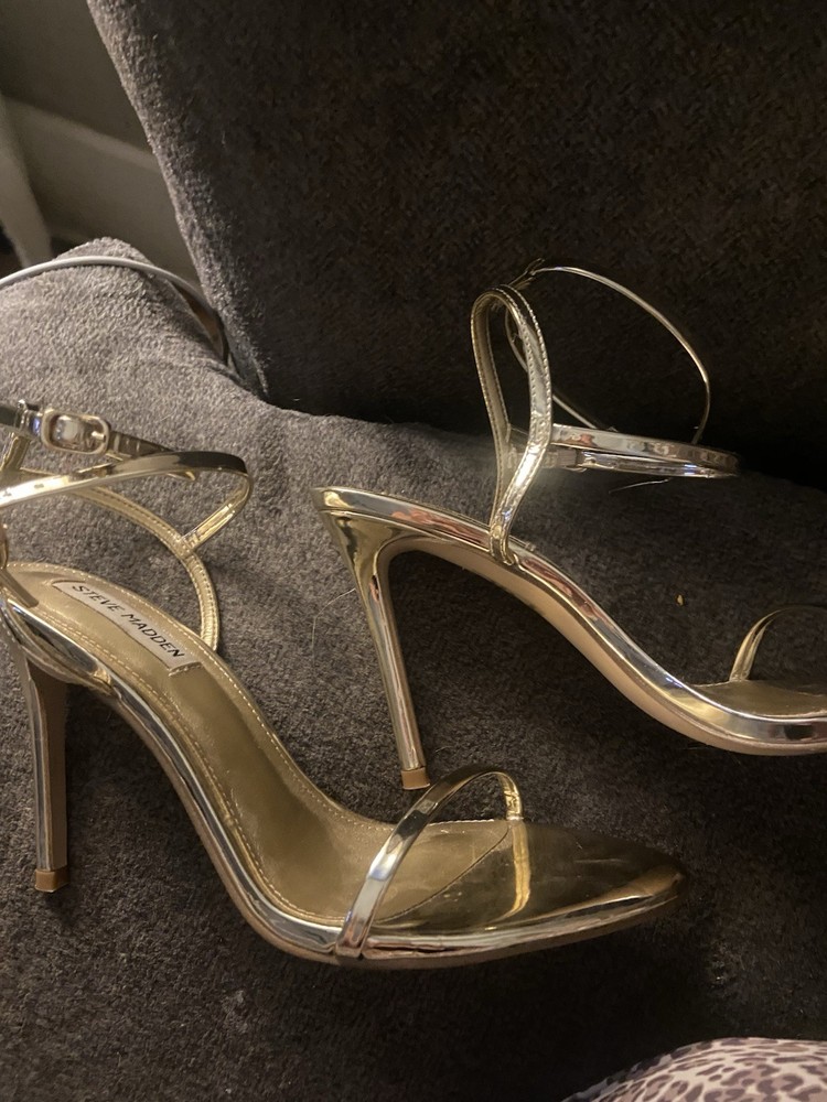 Gold Steve Madden Heels size 8.5